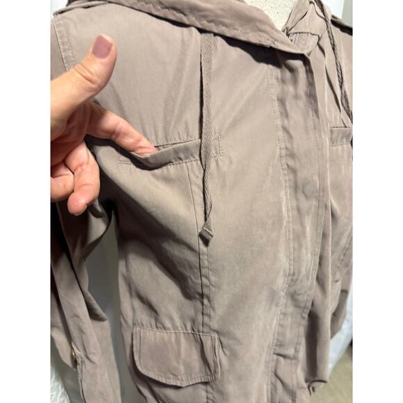Women's Size S Taupe Wind Breaker Jacket - Picture 11 of 13
